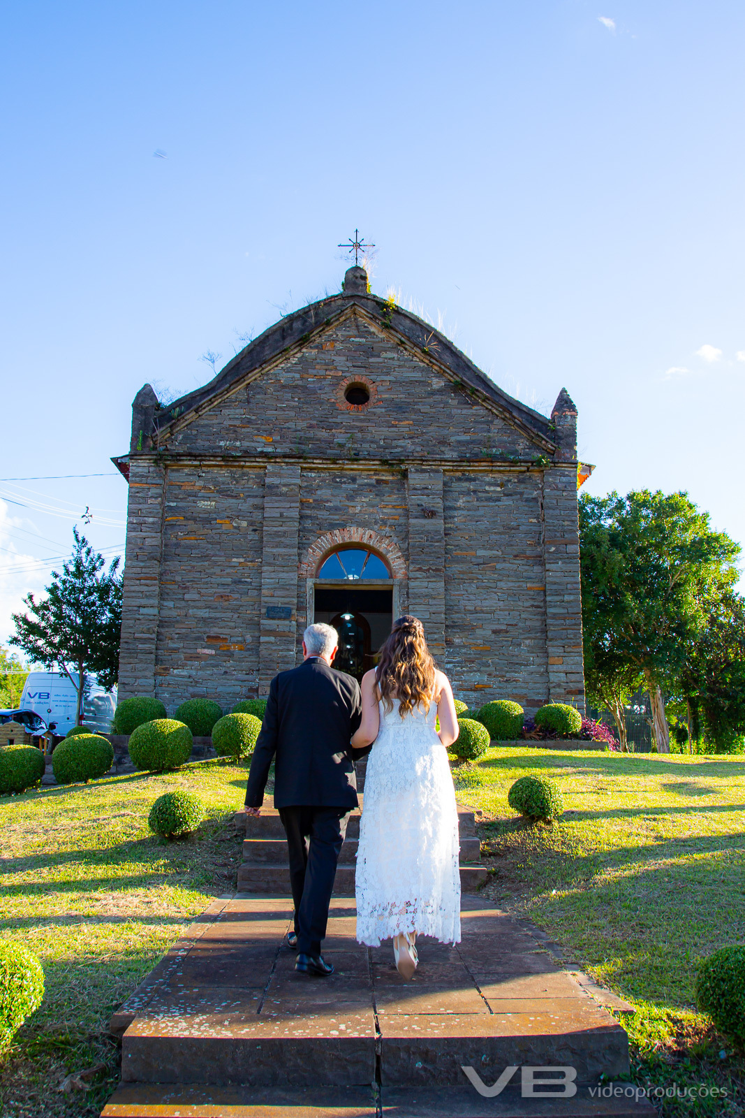 Casamento Karen e Pedro na Igreja de Pedra São Jorge em Vila Flores, video, foto e som da VB Vídeo Produções
