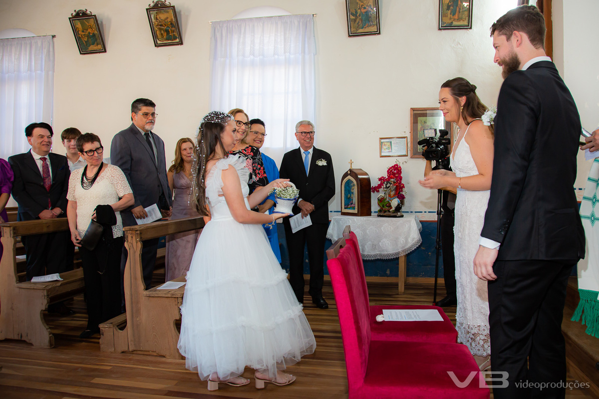 Casamento Karen e Pedro na Igreja de Pedra São Jorge em Vila Flores, video, foto e som da VB Vídeo Produções