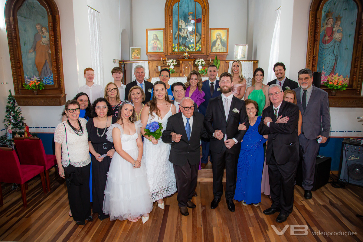 Casamento Karen e Pedro na Igreja de Pedra São Jorge em Vila Flores, video, foto e som da VB Vídeo Produções