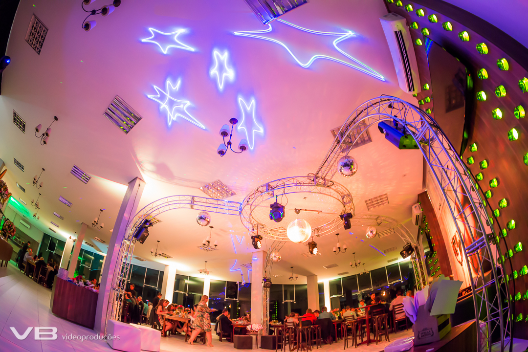 Festa de formatura Franciele Furlaneto - sonorização festa de formatura - iluminação festa de formatura - iluminação cênica - fotos de formatura- som e dj para festa de formatura