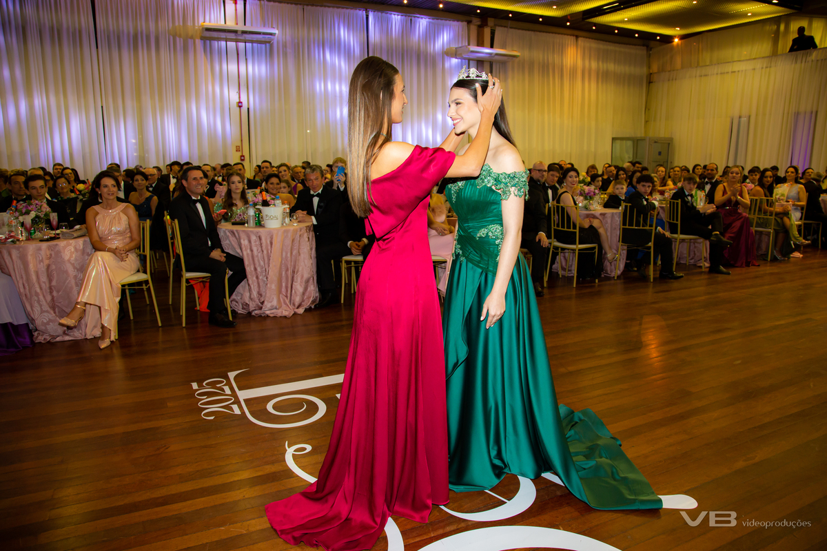 Baile de Debutantes SOAL 2025, Veranópolis, produção de VB Vídeo Produções