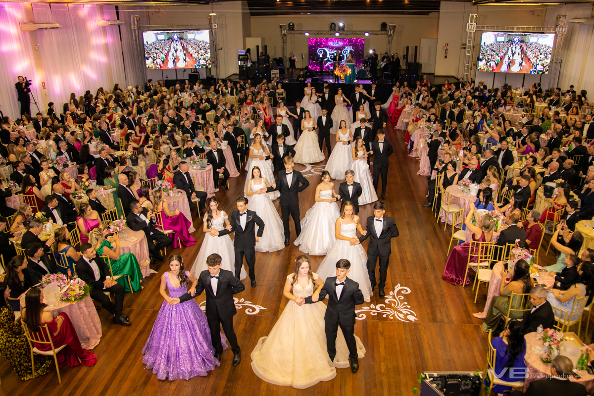 Baile de Debutantes SOAL 2025, Veranópolis, produção de VB Vídeo Produções