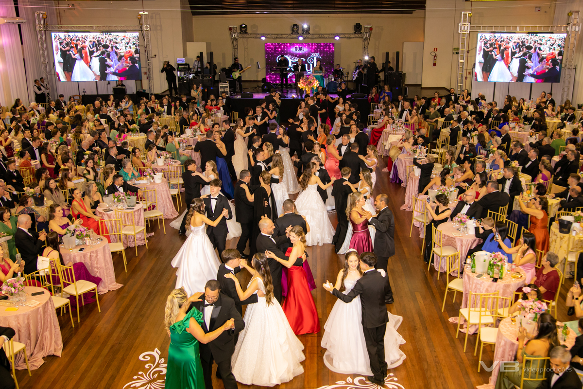 Baile de Debutantes SOAL 2025, Veranópolis, produção de VB Vídeo Produções