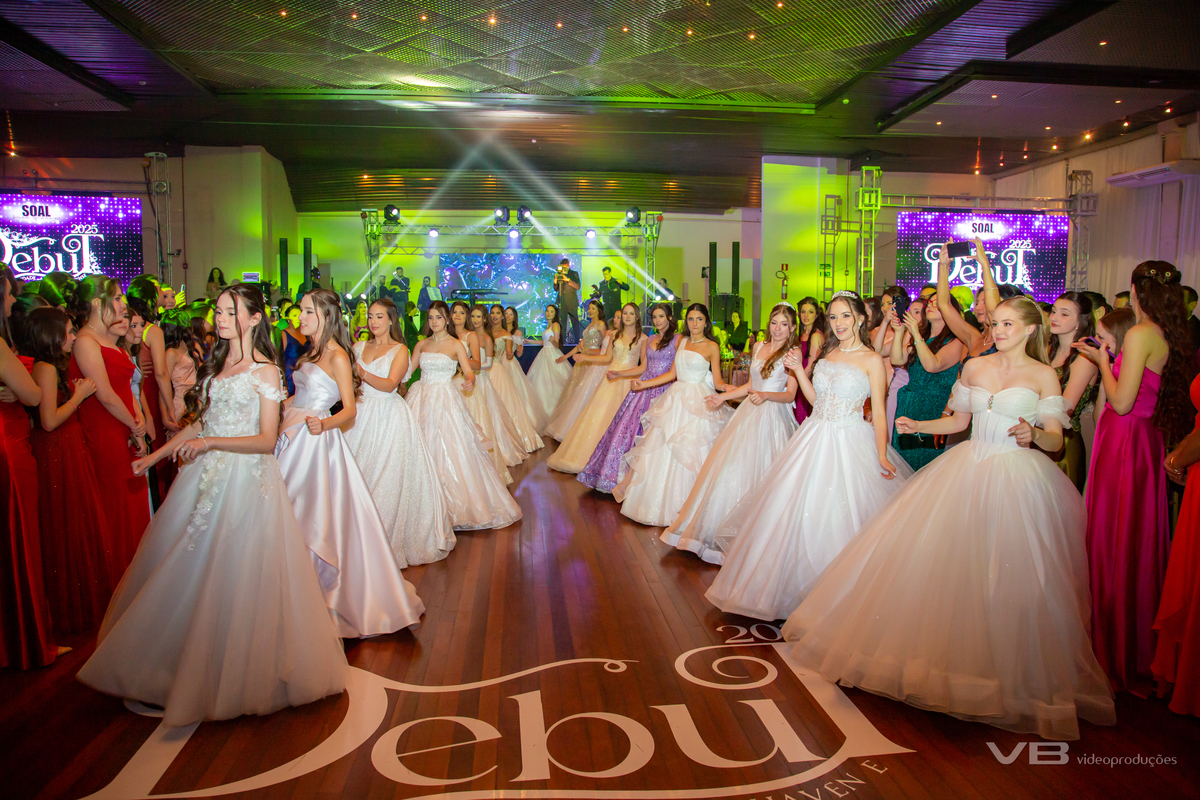 Baile de Debutantes SOAL 2025, Veranópolis, produção de VB Vídeo Produções