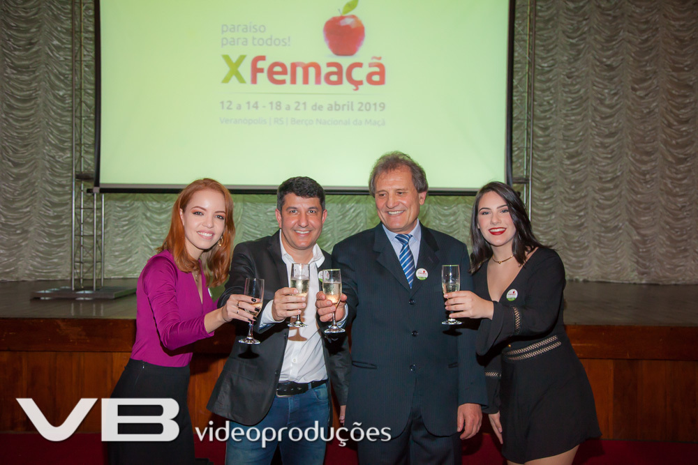 Equipe da V Propaganda com o presidente da Femaçã 2019