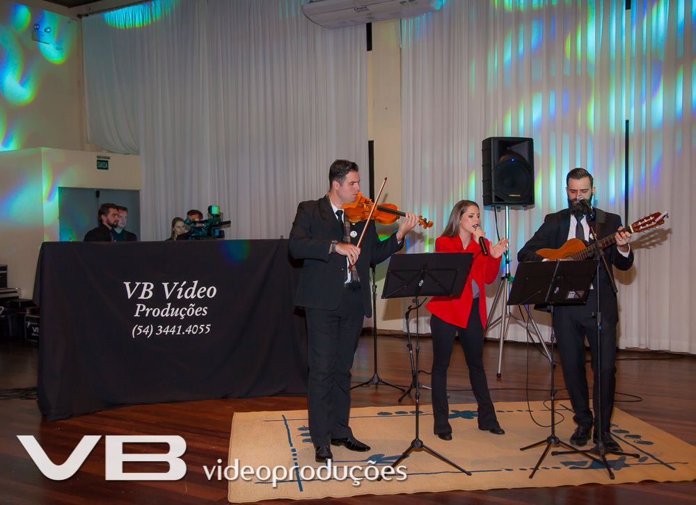 Trio Harmony no lançamento da X Femaçã