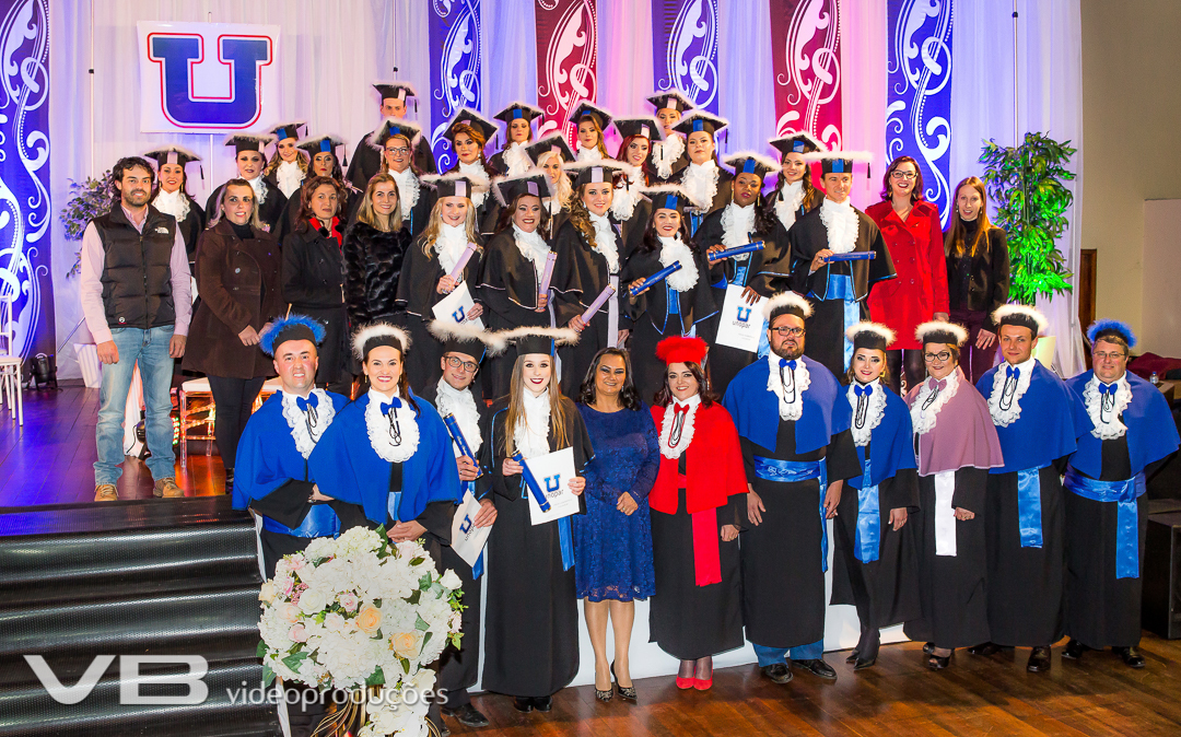 Formados, Direção e Tutores da Unopar Veranópolis e Guaporé