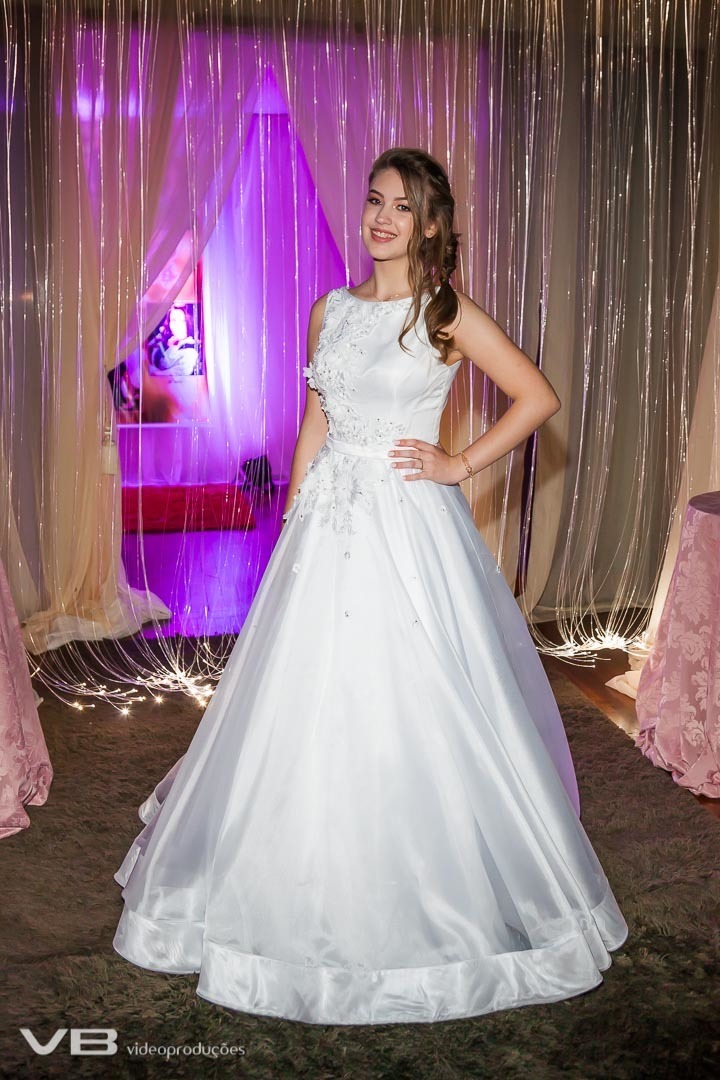 Anne Cistina Zanin Debutante SOAL 2018