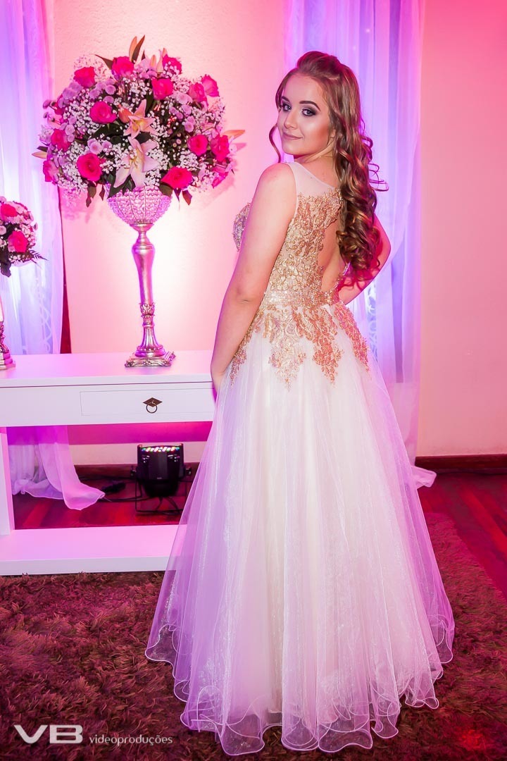 Camile Bissani Debutante SOAL 2018