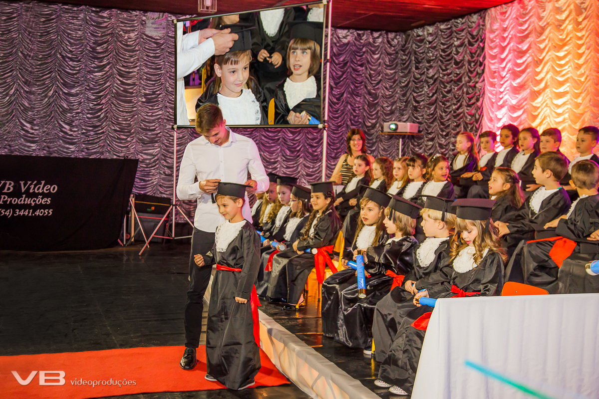 Formando Regina Coeli recebendo o capelo