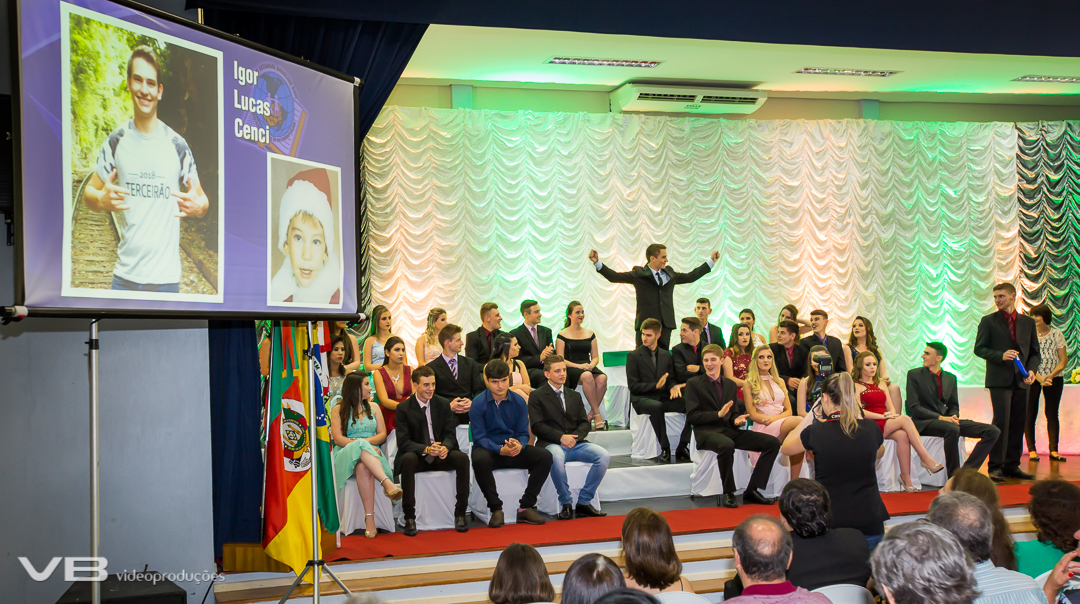 VB videoproduções na cobertura da Formatura do Dosolina Boff