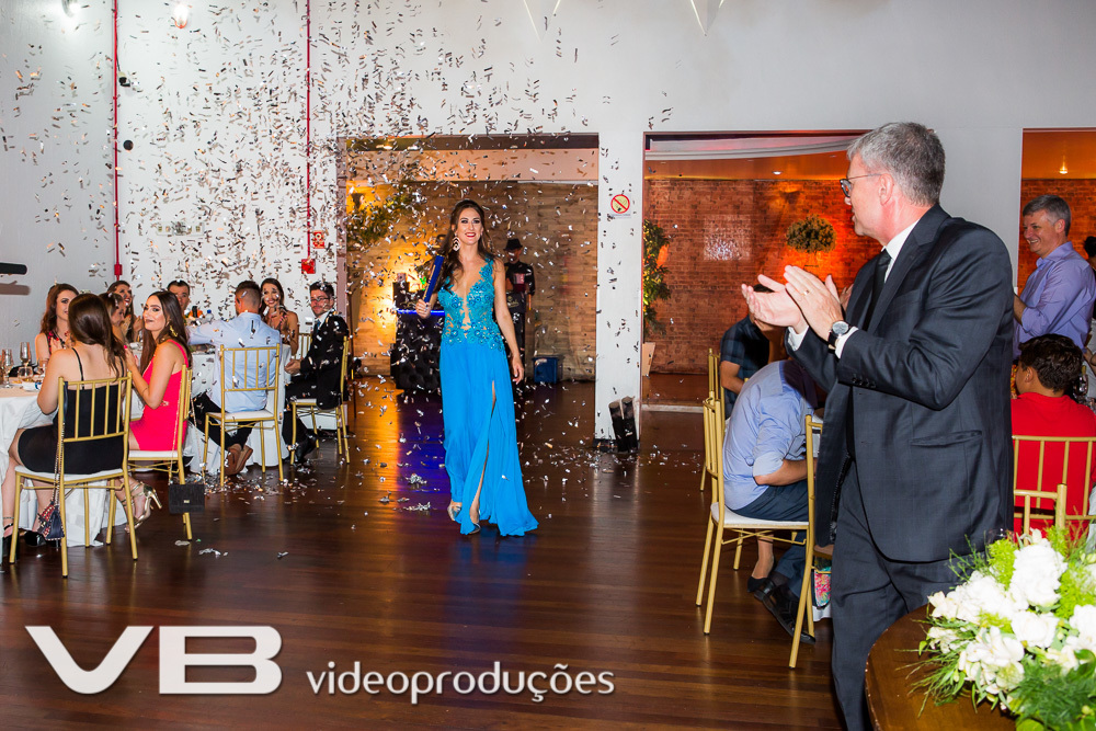 Entrada na festa de formatura