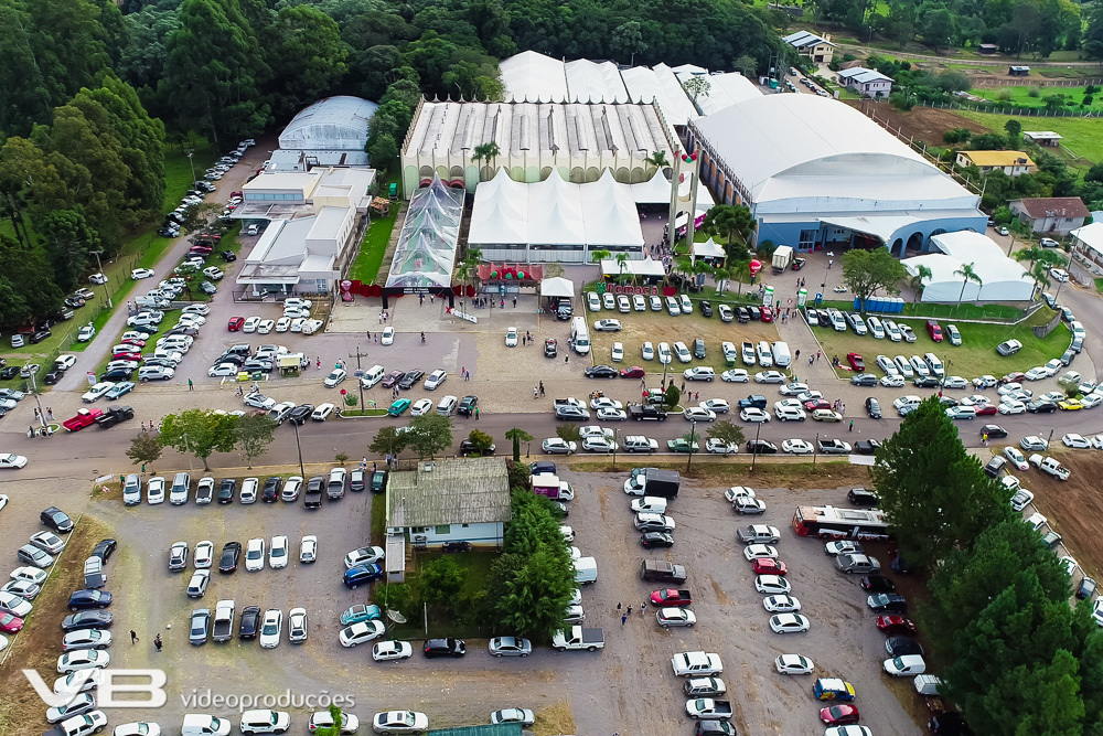 VB Imagens aéreas da X Femaçã em Veranópolis, Serra Gaúcha