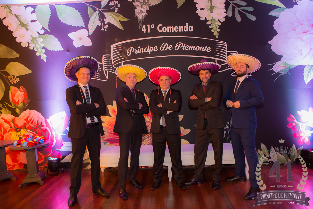 Comendadores a caráter mexicano na Comenda de Veranópolis, SOAL