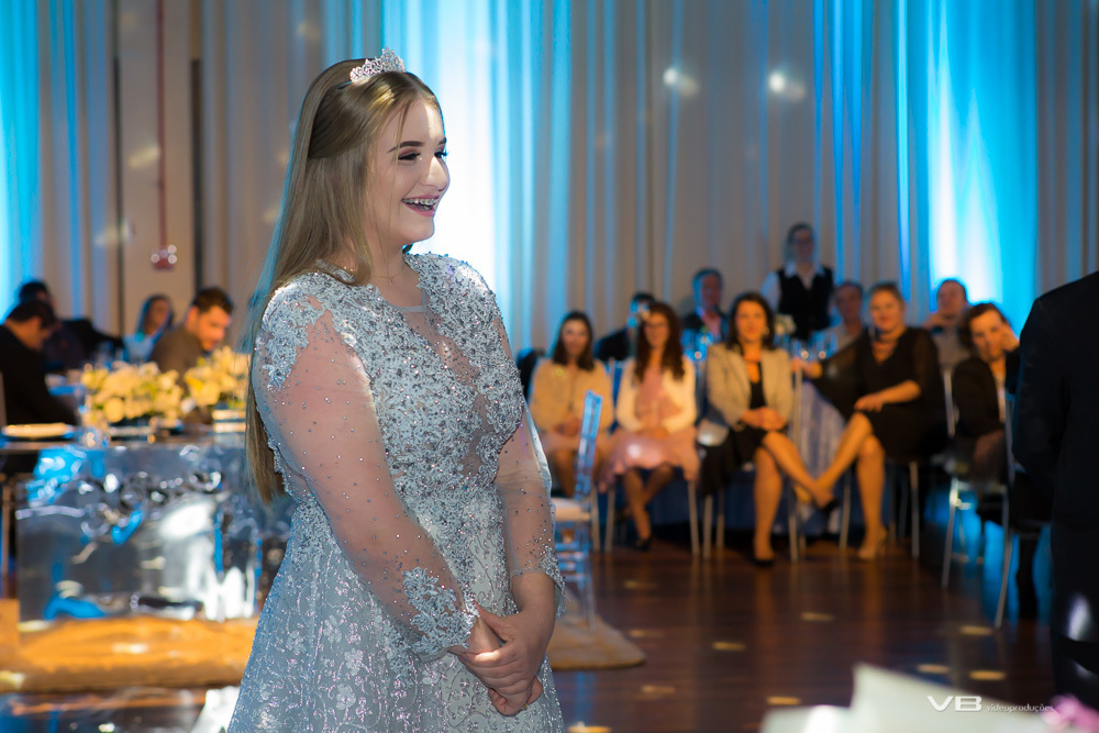 Festa de 15 anos da Camile, na SOAL, em Veranópolis, evento realizado e produzido pela VB Vídeo Produções