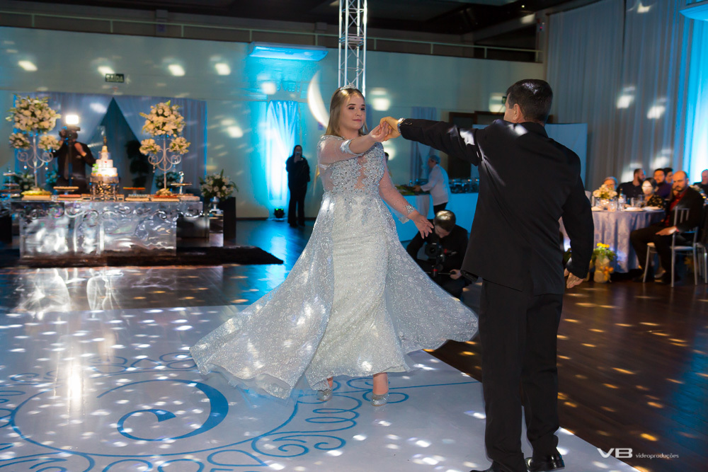 Festa de 15 anos da Camile, na SOAL, em Veranópolis, evento realizado e produzido pela VB Vídeo Produções