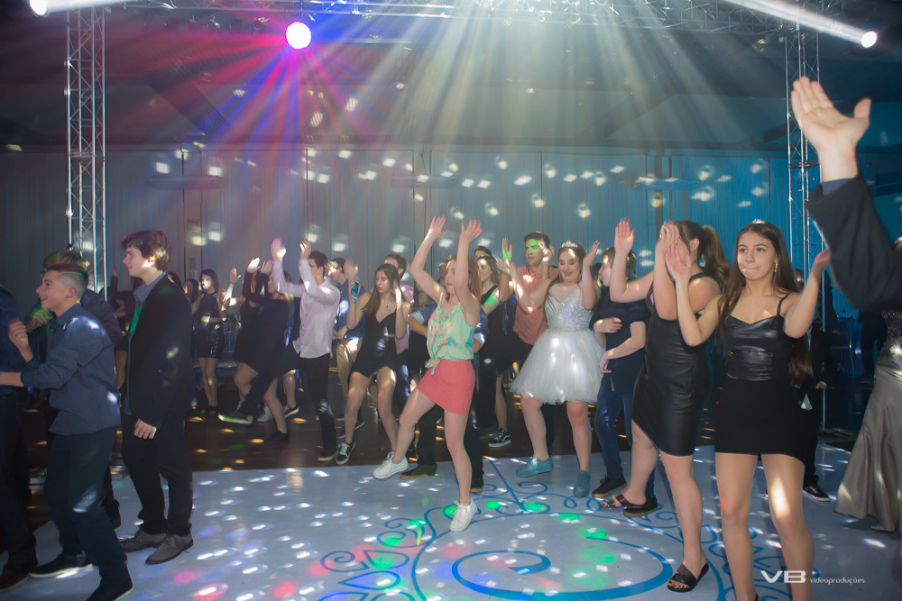 Festa de 15 anos da Camile, na SOAL, em Veranópolis, evento realizado e produzido pela VB Vídeo Produções