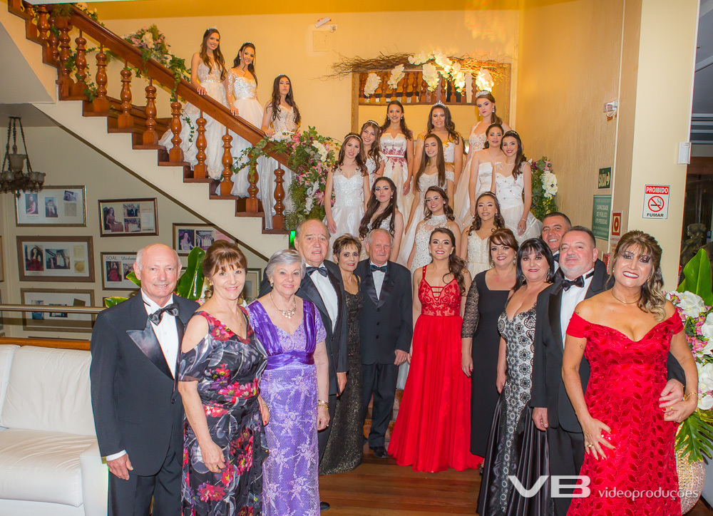 VB Vídeo Produções fotografando a Diretoria, Soberana e Debutantes da SOAL 2019
