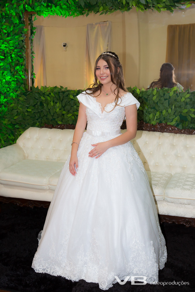 VB Vídeo Produções no Baile de Debutantes da SOAL 2019, em Veranópolis
Ana Luiza de A. Martinez