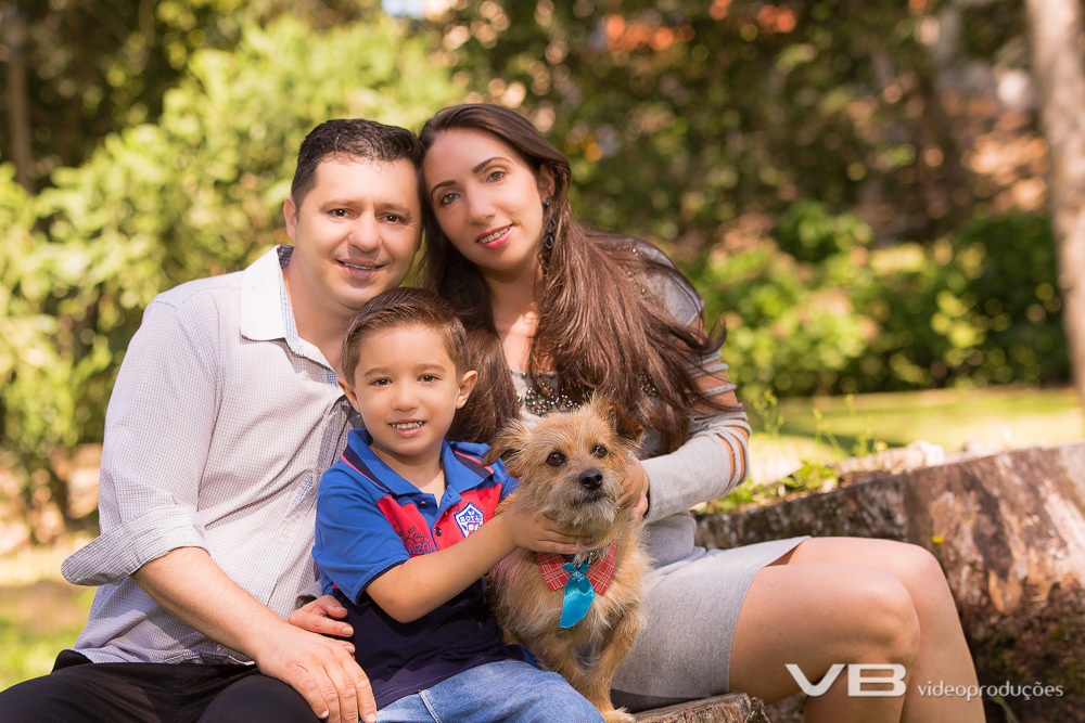 Família com animais de estimação