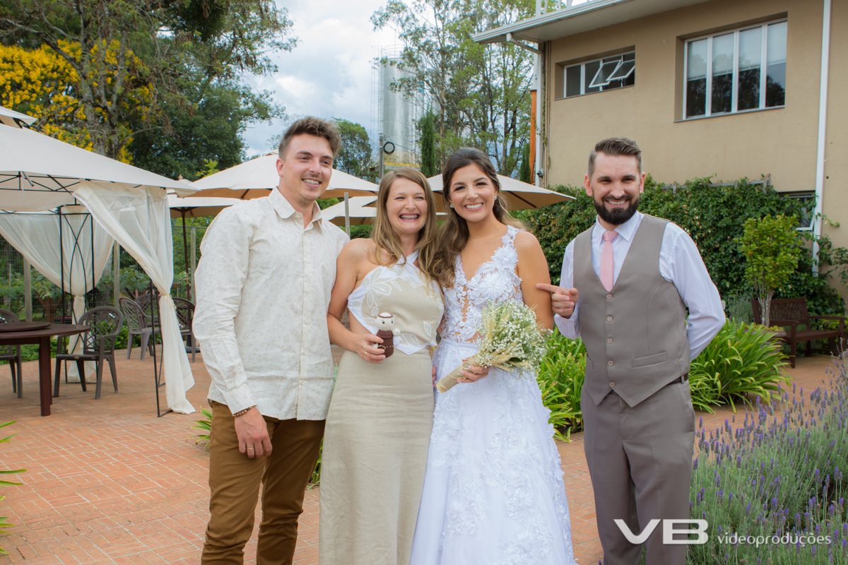 Convidada que tirou o Santo Antônio com a palavra amor