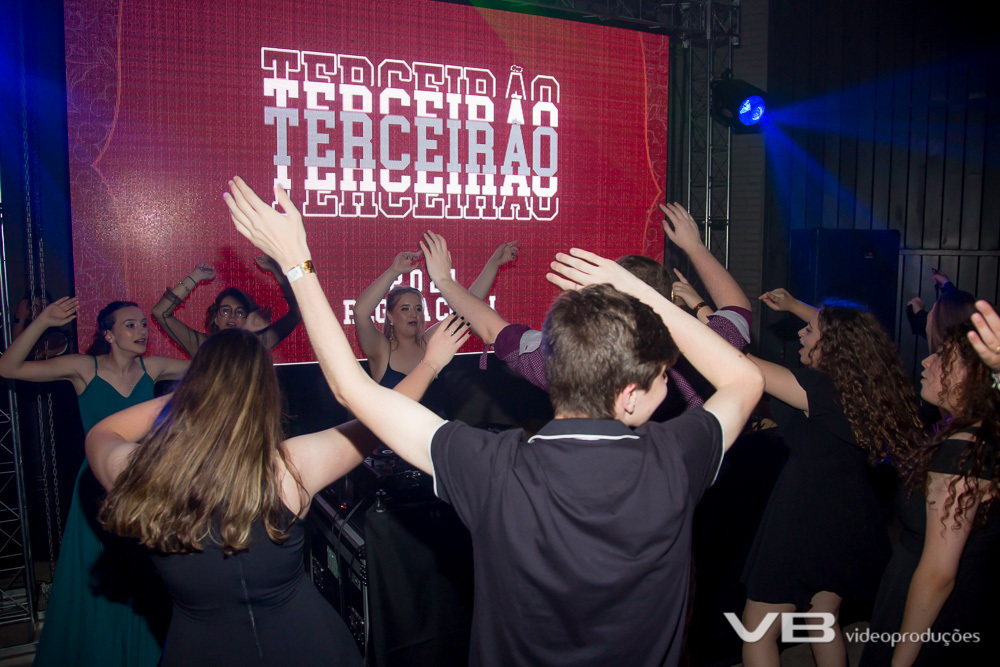 VB  Vídeo Produções: sonorização, iluminação e telão de LED na festa de formatura do Terceirão 2021 Regina Coeli