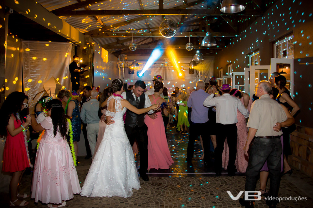 DJ Camile Bissani no casamento de Adriano e Roberta