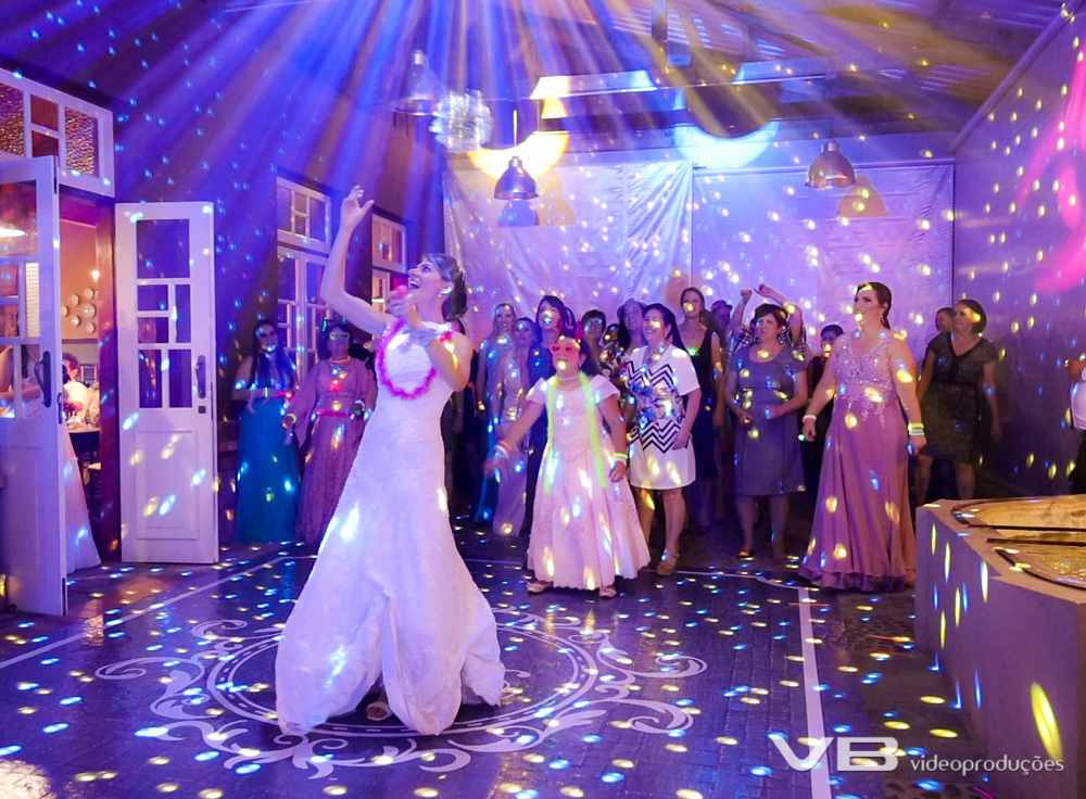 A hora do buquet da noiva