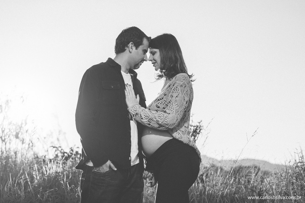 foto preto e branca mostrando sentimento de uma família