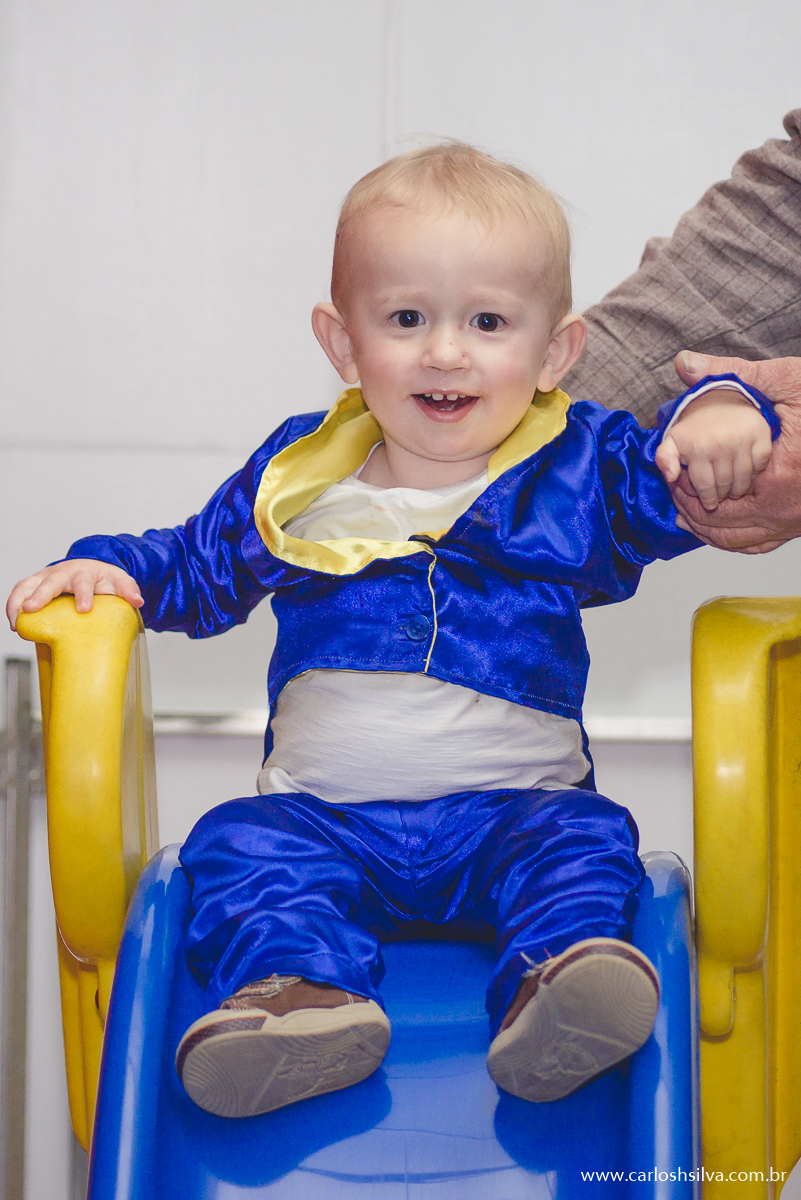 a ferinha no escorregador