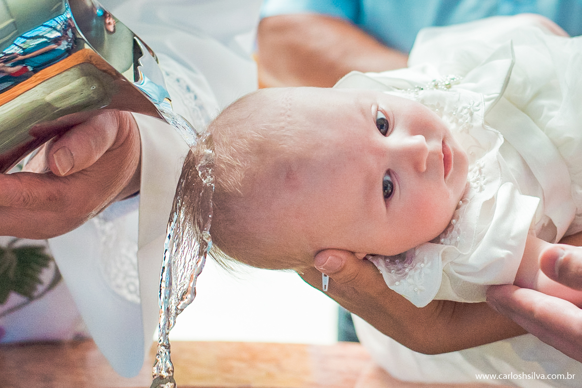 batizando a olivia