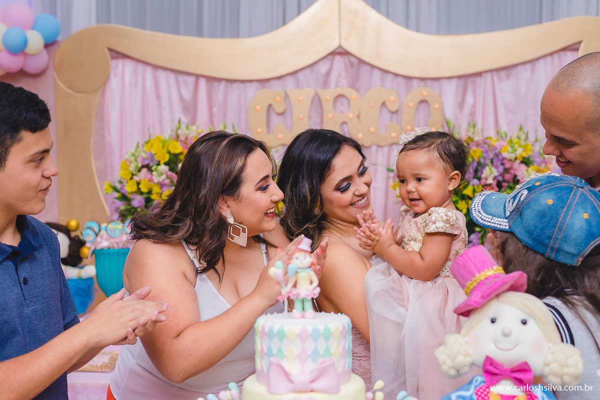 titia e titio junto n festa