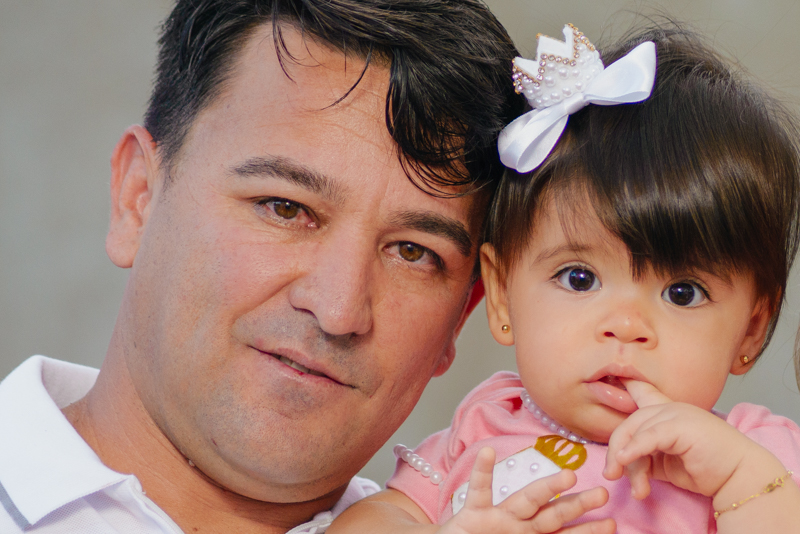 blusinha rosa e lacinho branco