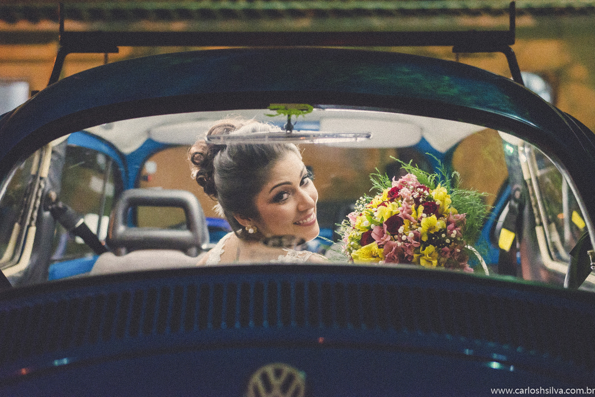 retratando a noiva em fusca azul