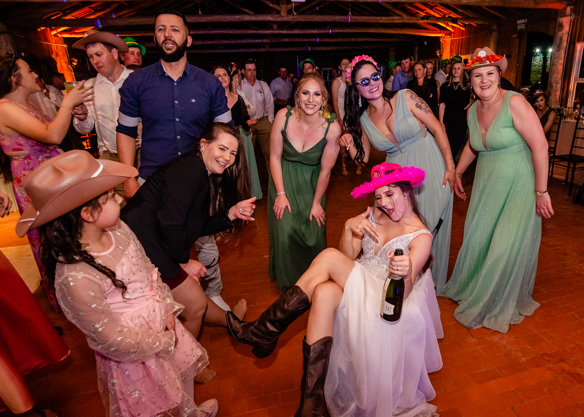 deniseefabricio,ivanlopesfotografia,fotografodecasamento,casamentonarua,clubecaçaepescapelotas,ccpp,fotografodecasamentoempelotas,casamentodiurno,fotografodecasamentoserragaucha, fotografodecasament (3)