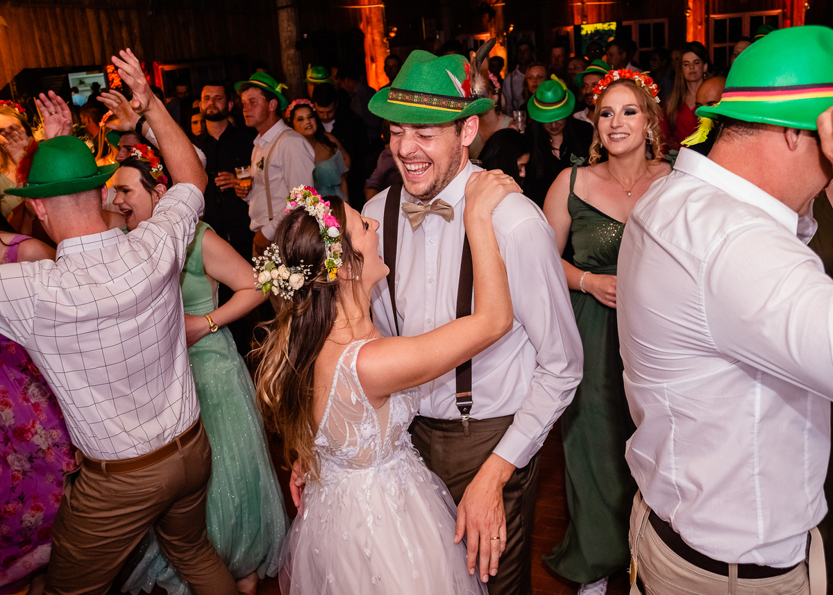 deniseefabricio,ivanlopesfotografia,fotografodecasamento,casamentonarua,clubecaçaepescapelotas,ccpp,fotografodecasamentoempelotas,casamentodiurno,fotografodecasamentoserragaucha, fotografodecasament (3)