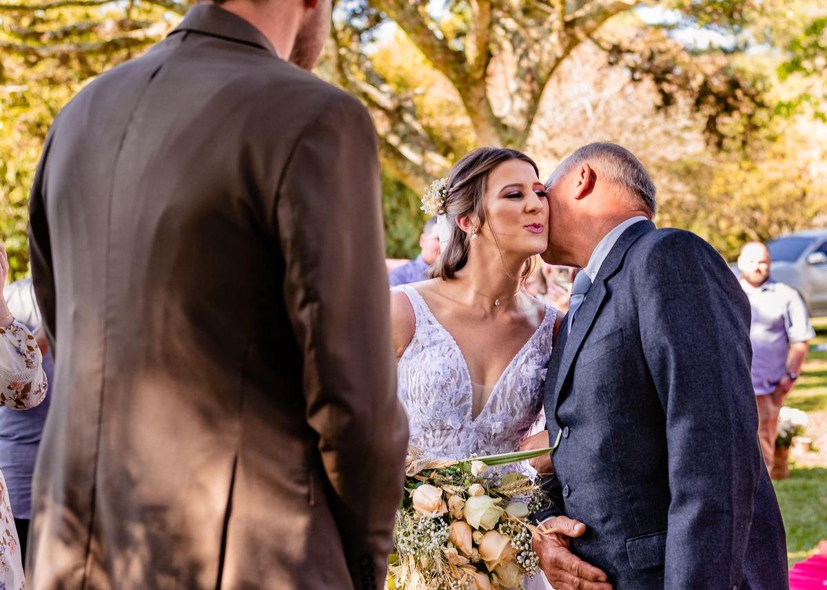 deniseefabricio,ivanlopesfotografia,fotografodecasamento,casamentonarua,clubecaçaepescapelotas,ccpp,fotografodecasamentoempelotas,casamentodiurno,fotografodecasamentoserragaucha, fotografodecasament (3)