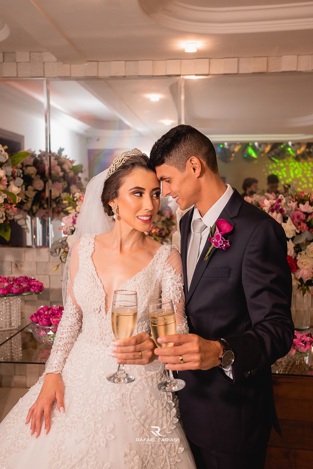 Fotos na mesa do bolo