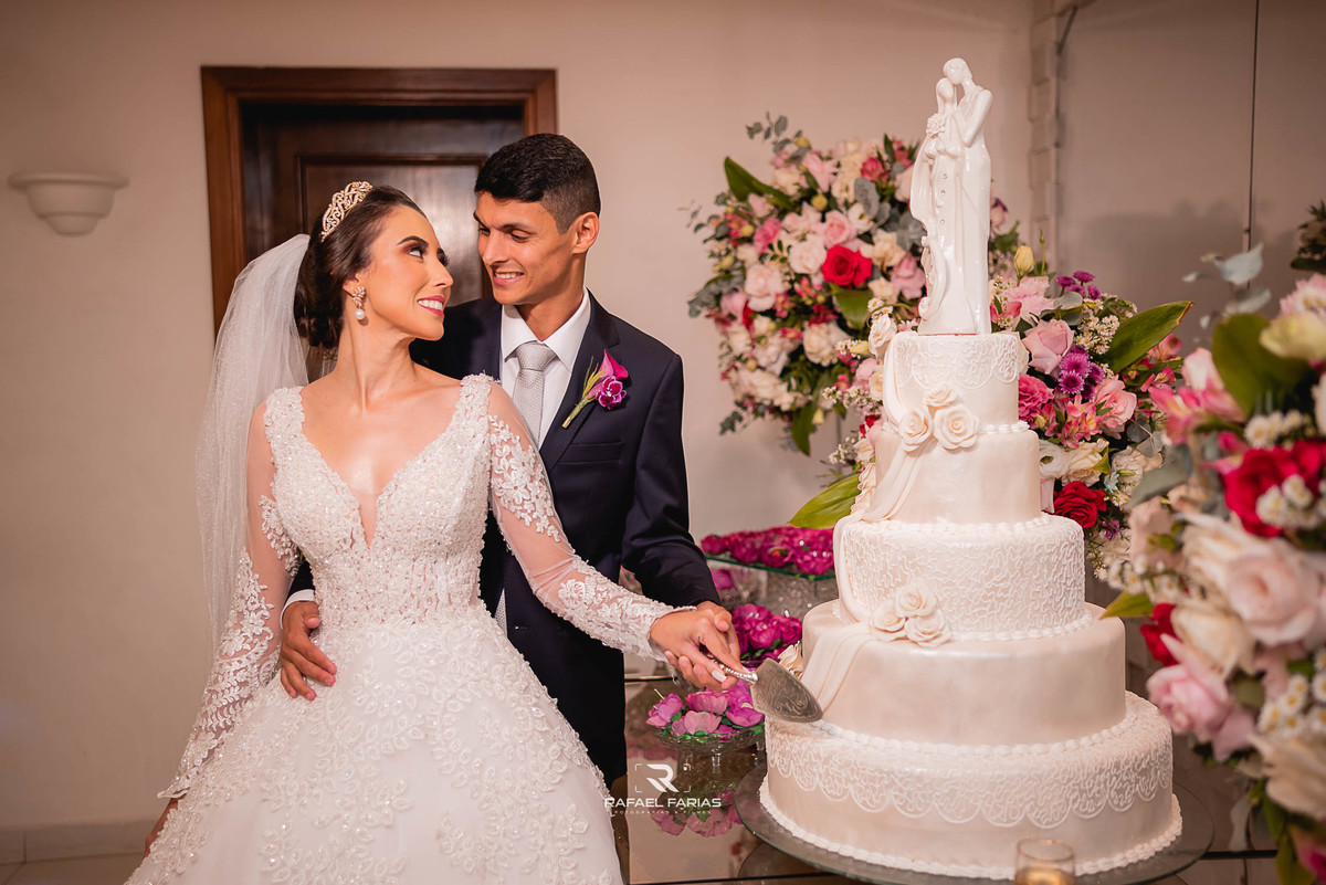 Fotos na mesa do bolo