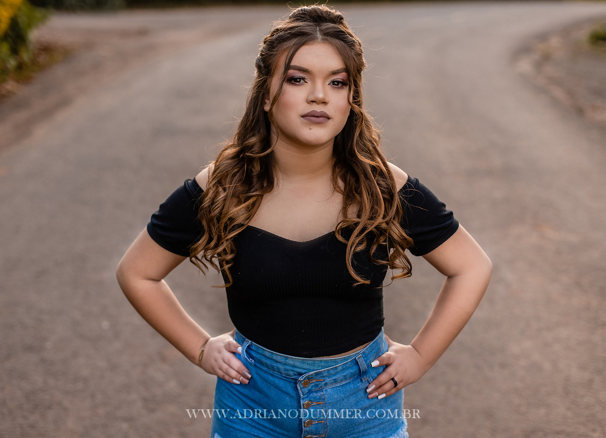 debutante no asfalto