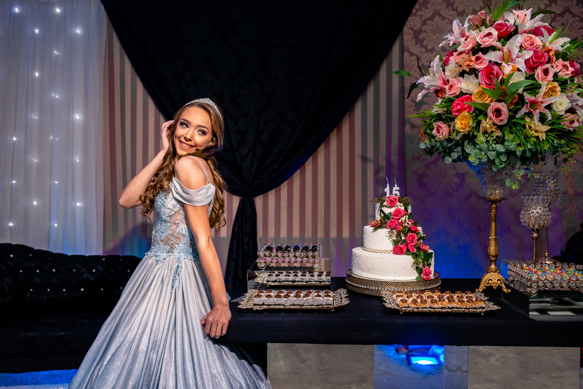 Debutante com a sua decoração