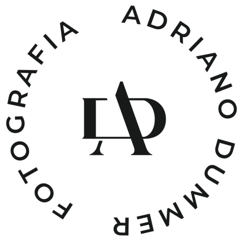 Logotipo de Adriano Dummer