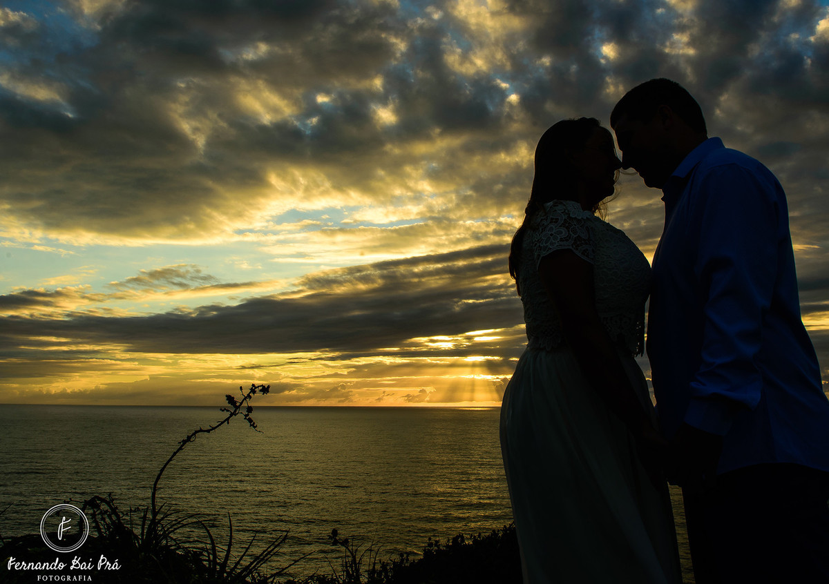 nascer do sol na praia