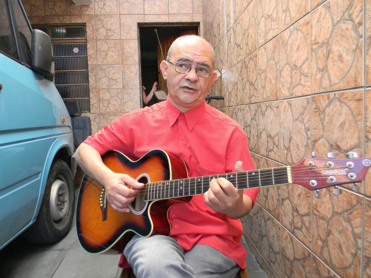 Imagem capa - Letras e Composiçoes por Rubem  Carvalho Oficial
