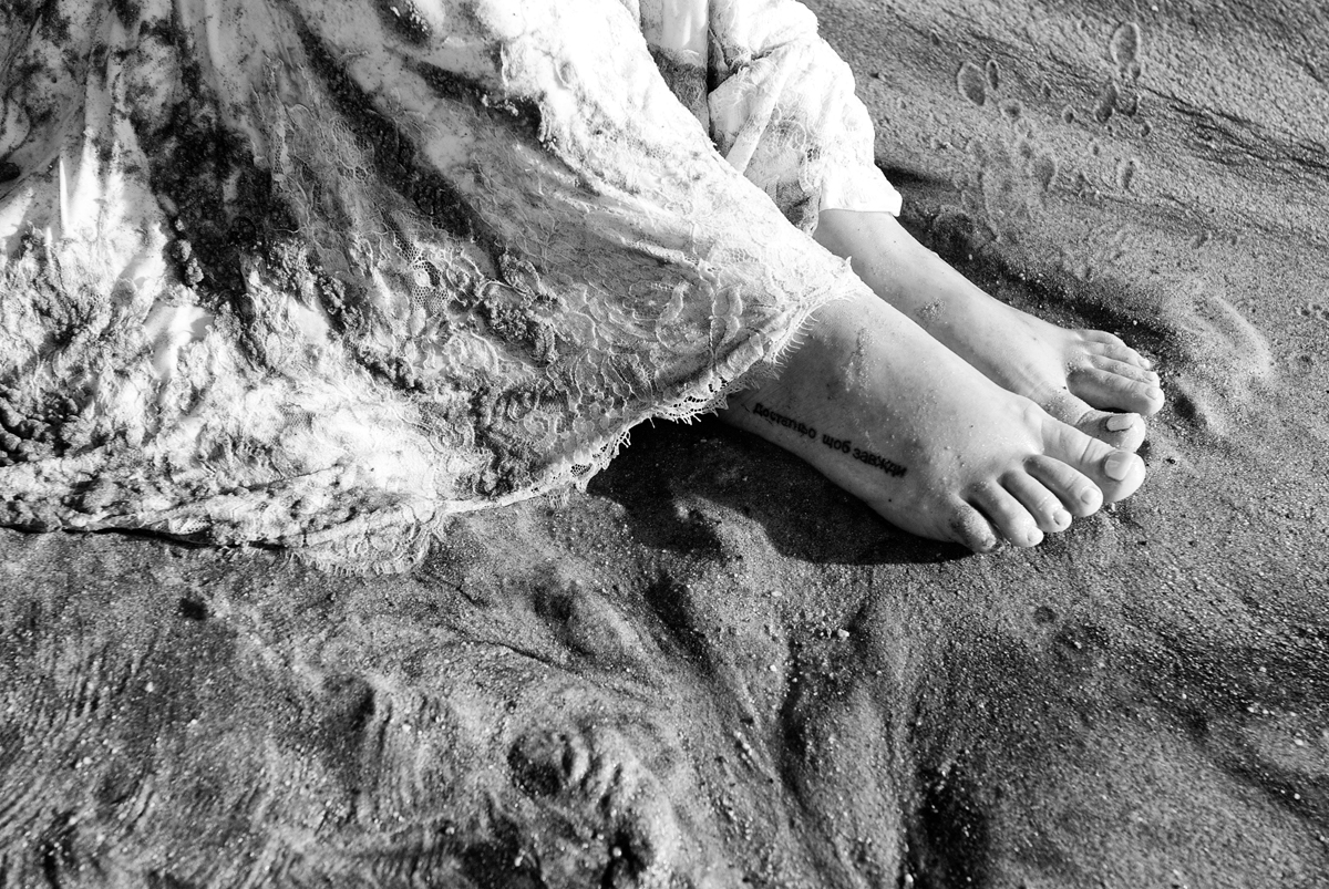 vestido da noiva se acaba na areia