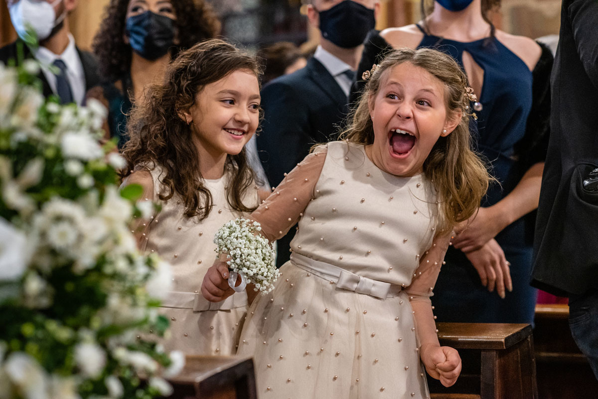 noivinha se emociona no casamento