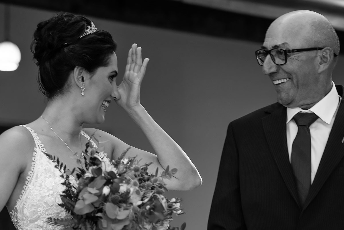 casamento ao entardecer no alto das palmeiras