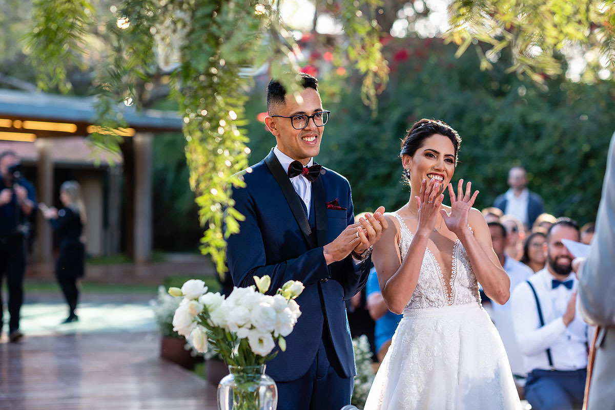 casamento ao entardecer no alto das palmeiras