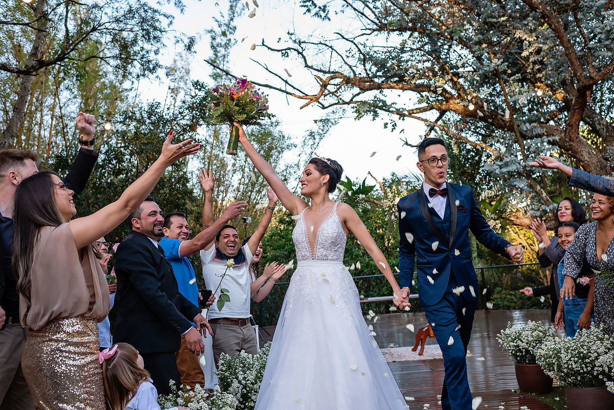 casamento ao entardecer no alto das palmeiras