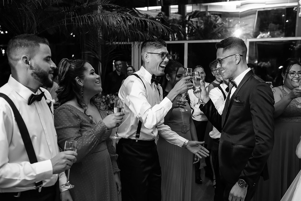brinde da noiva na festa, alto das palmeiras